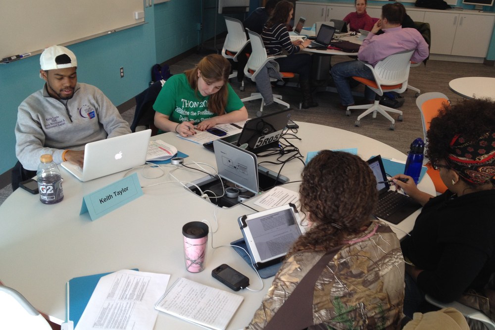 AEE 400: Global Agricultural Education Students Collaborate in the Krause Innovation Studio